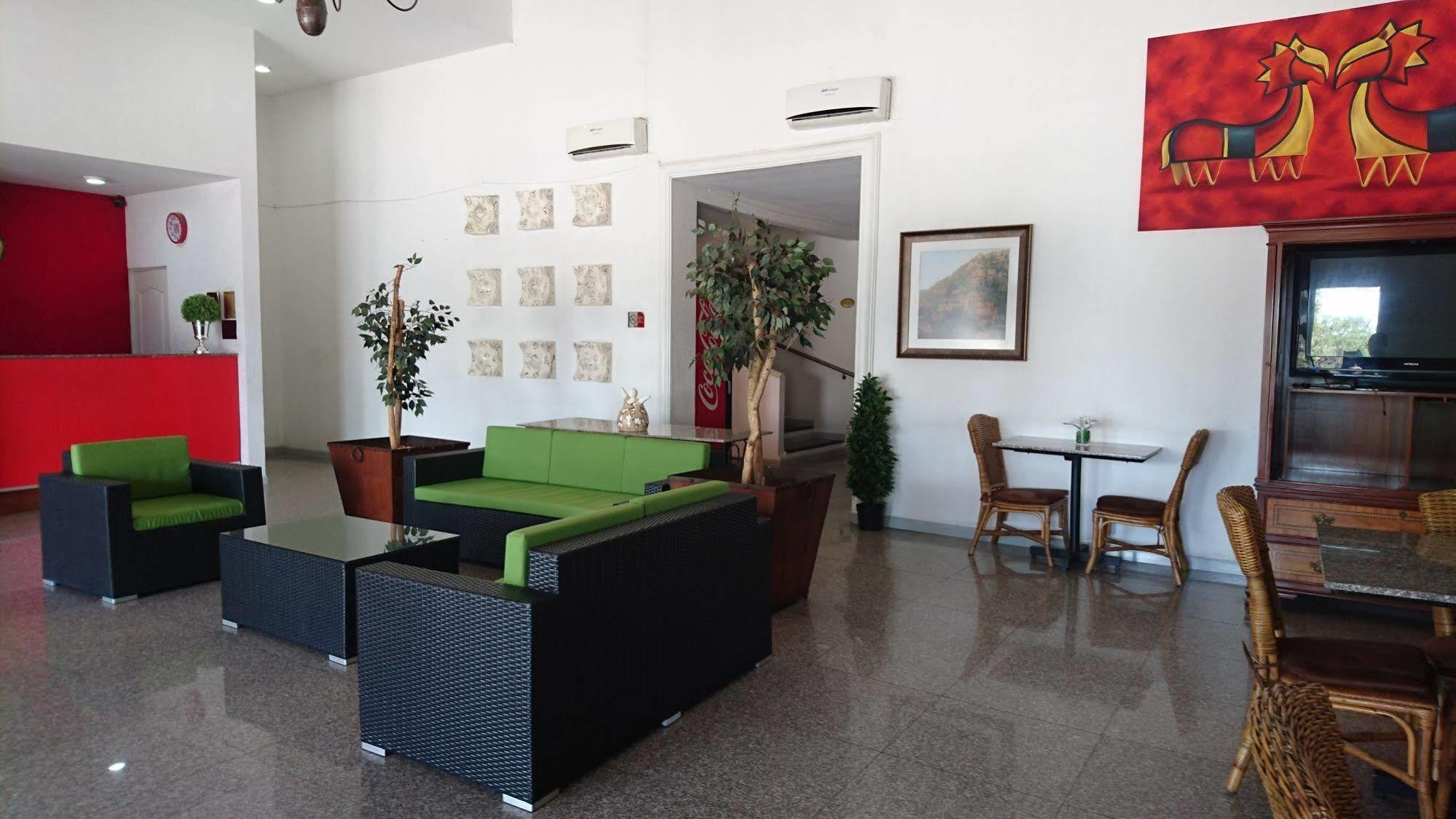 Zar Culiacán Exterior foto